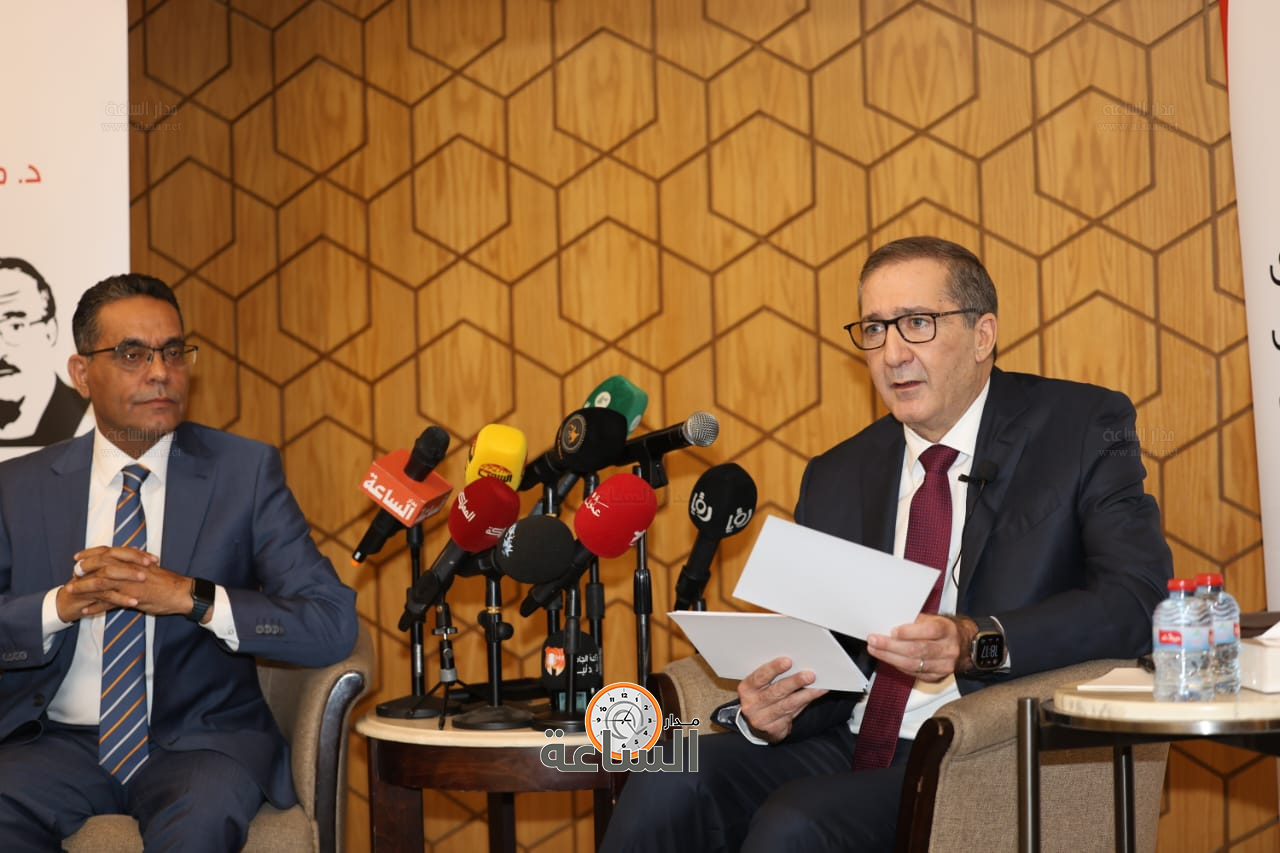 Madar Al-Saa Images 0.48755442346522004