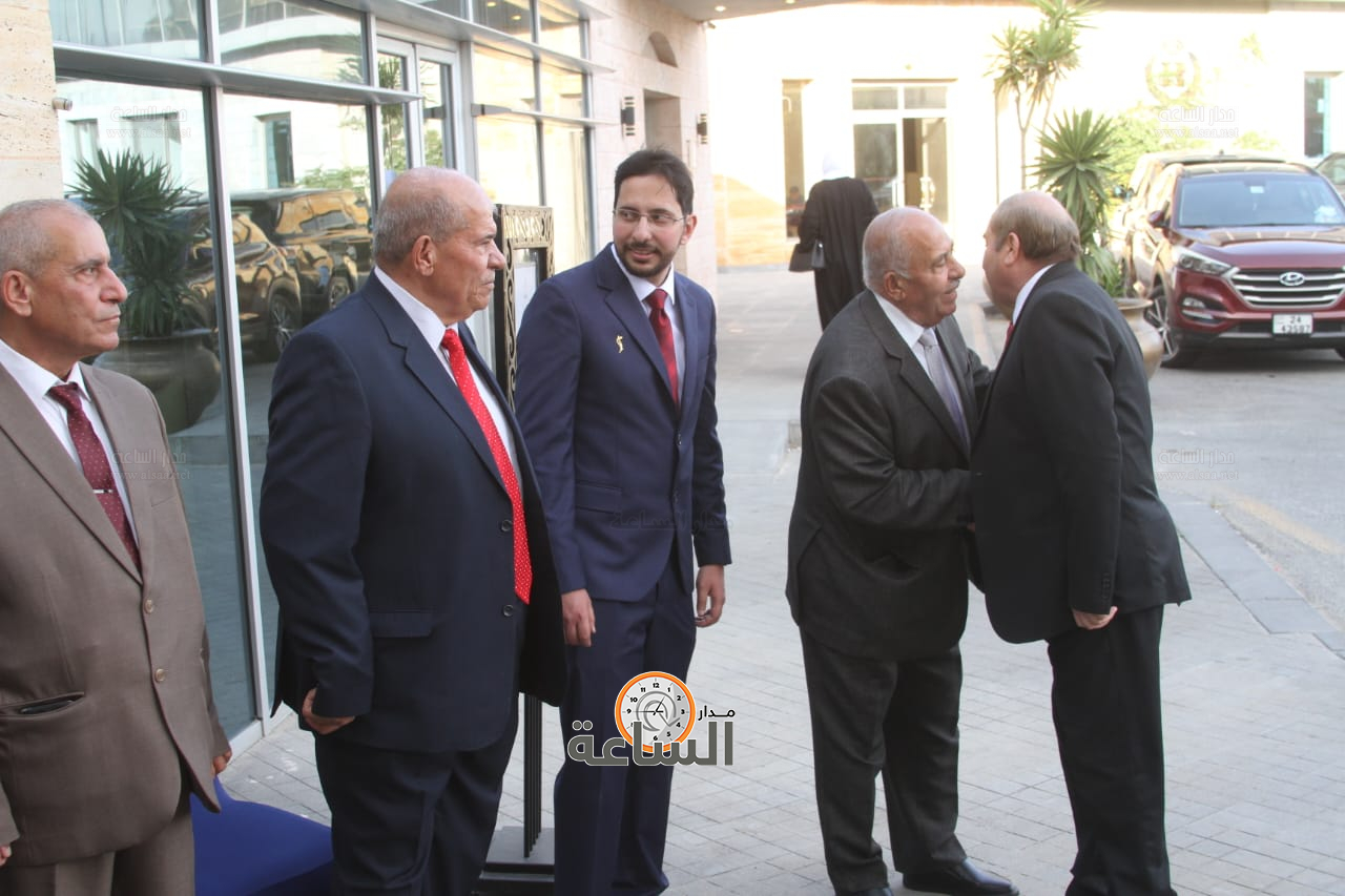 Madar Al-Saa Images 0.7809196418123135