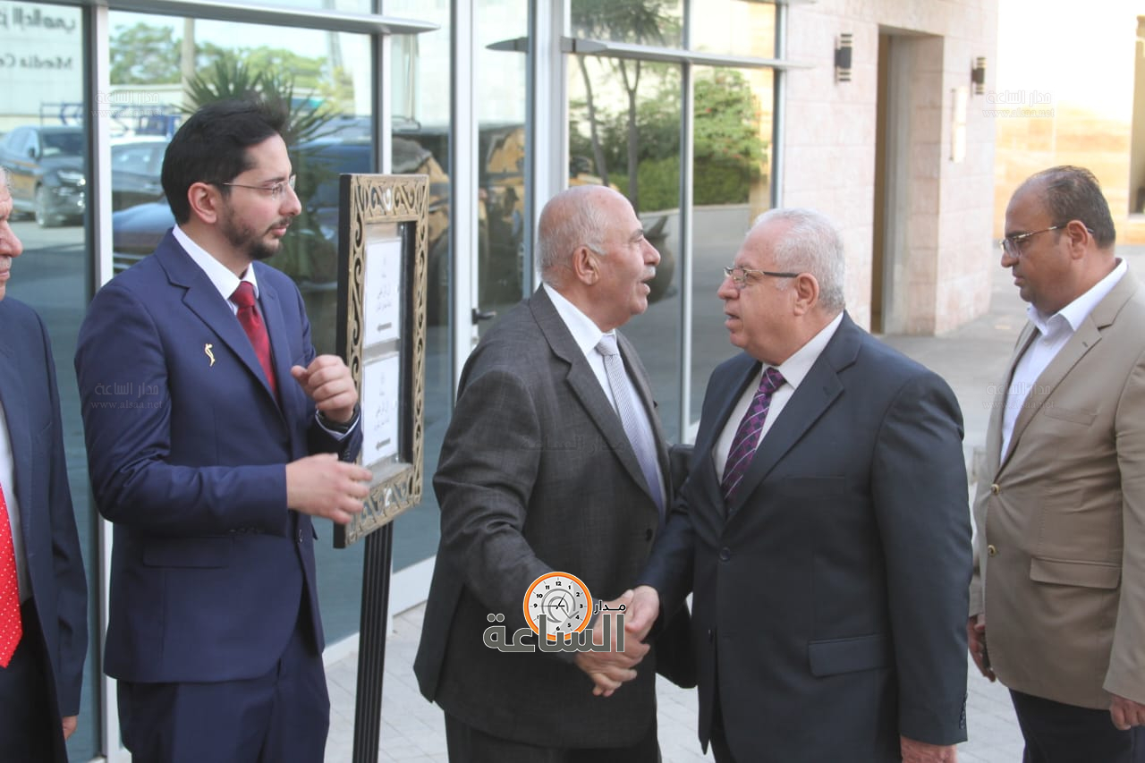 Madar Al-Saa Images 0.5641328330423023