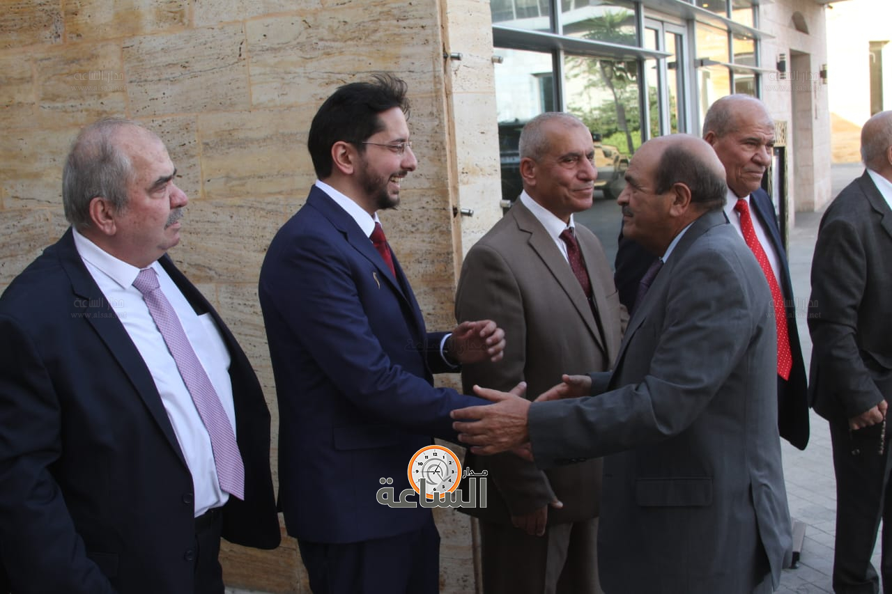 Madar Al-Saa Images 0.808006841060694