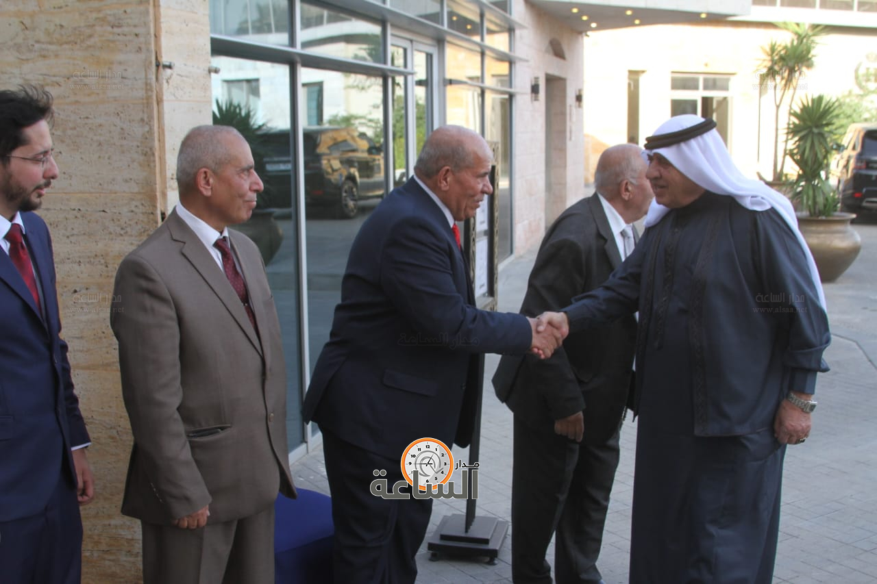 Madar Al-Saa Images 0.9484133365487347