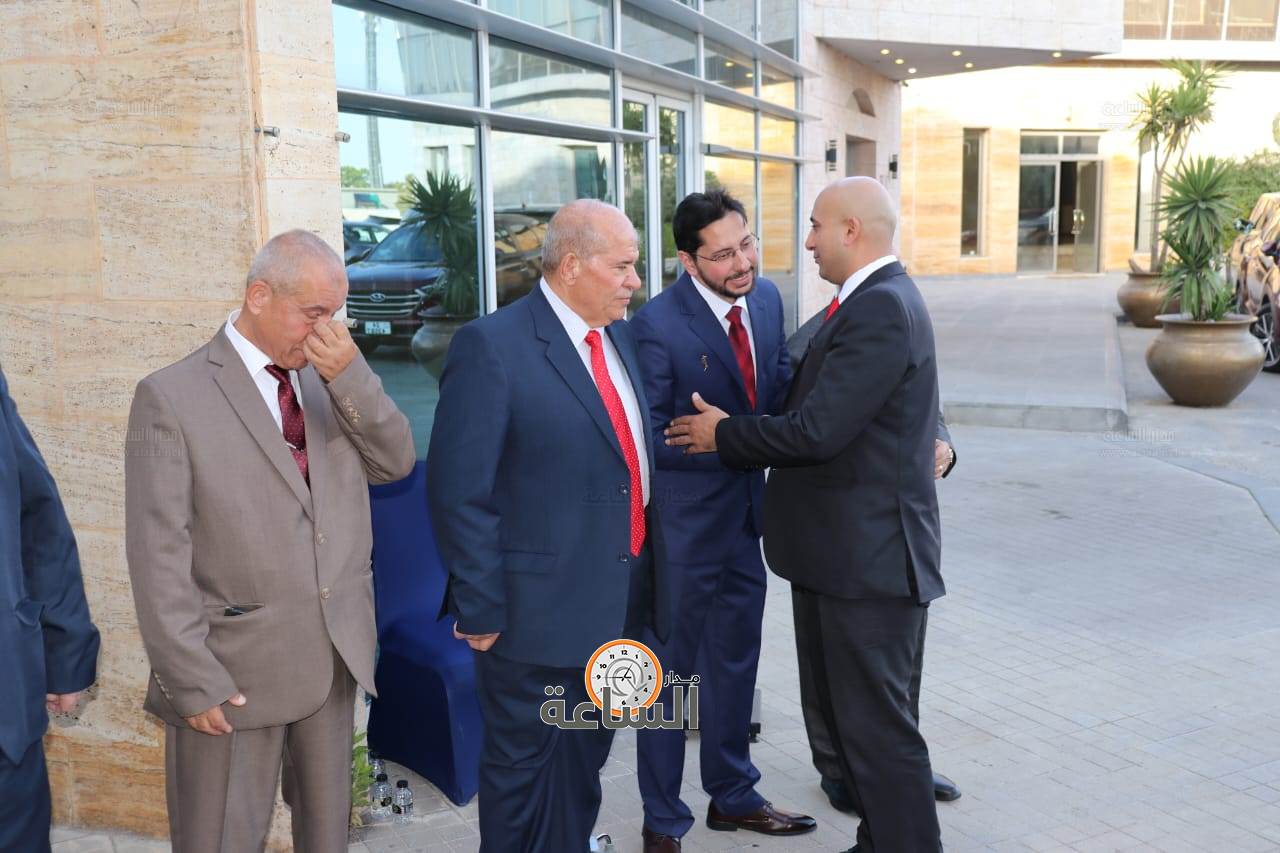 Madar Al-Saa Images 0.5774863270791263