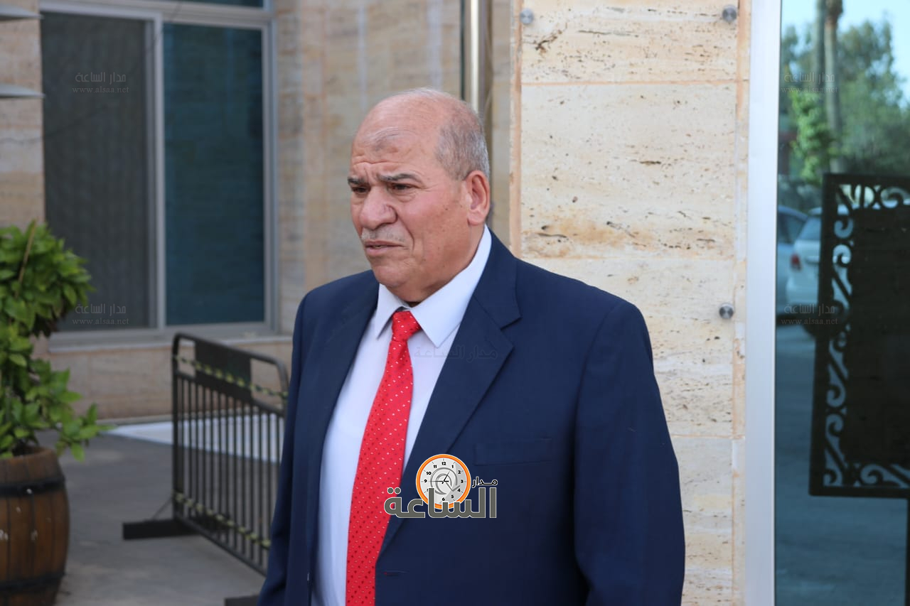 Madar Al-Saa Images 0.17429056224872685