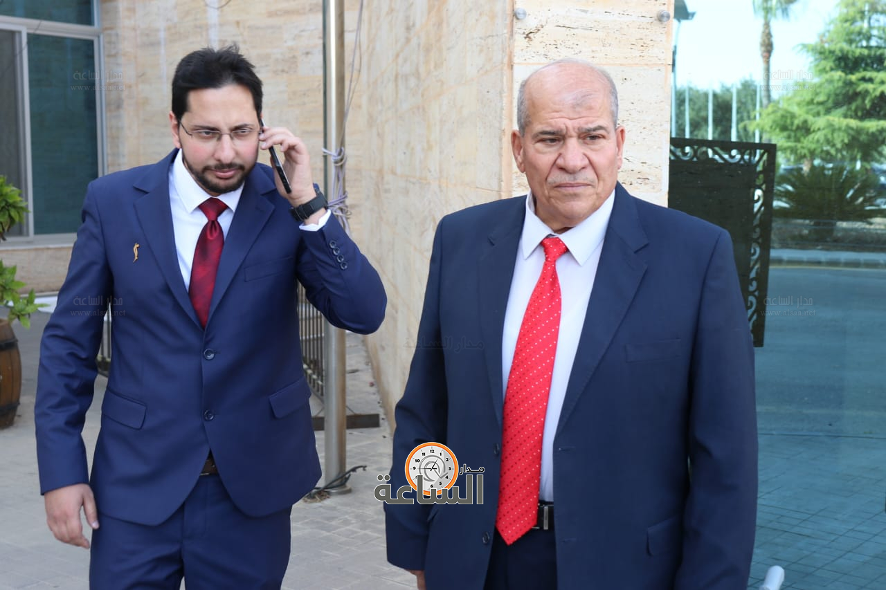 Madar Al-Saa Images 0.142524952511755