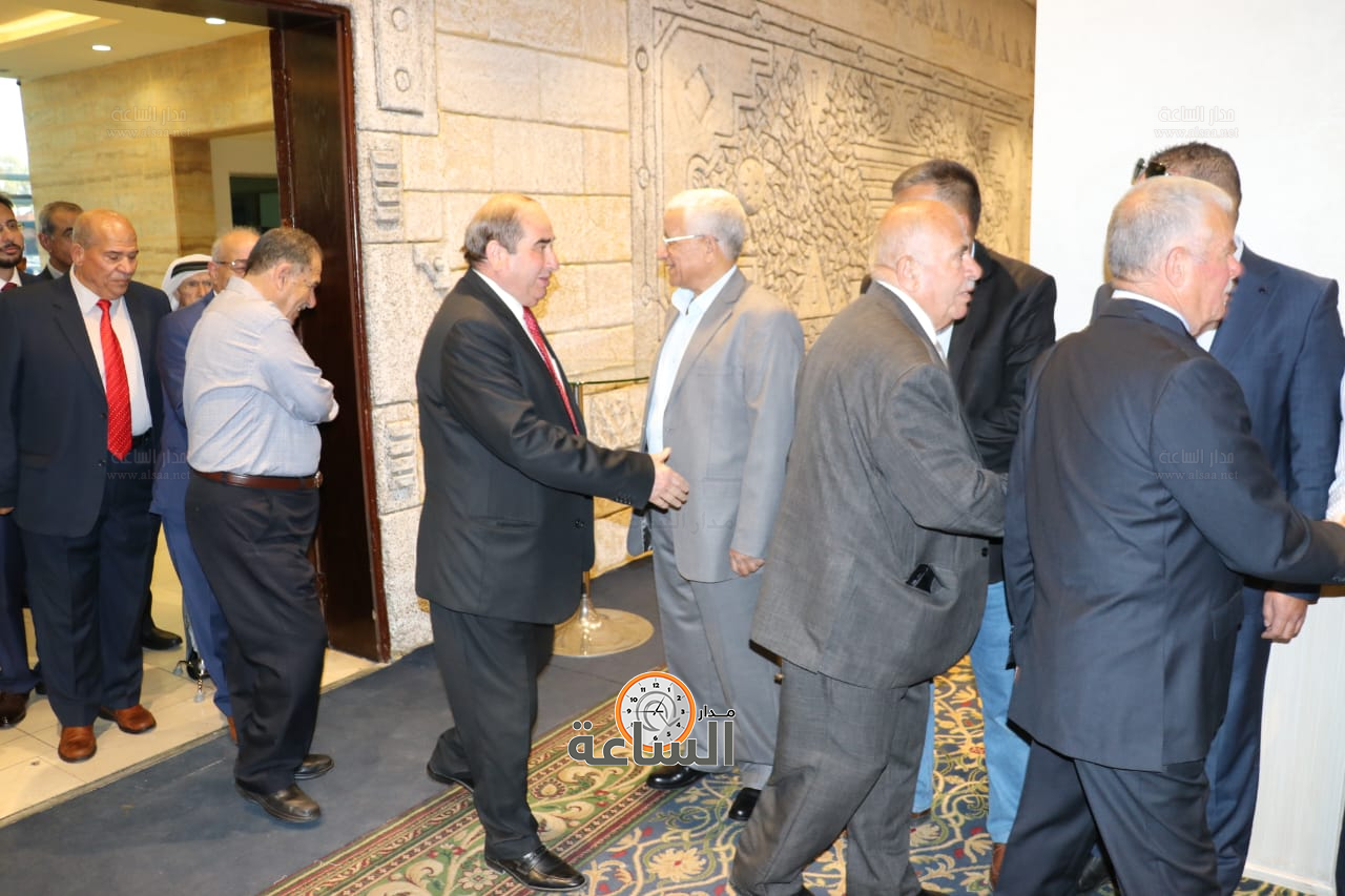 Madar Al-Saa Images 0.622152673635541