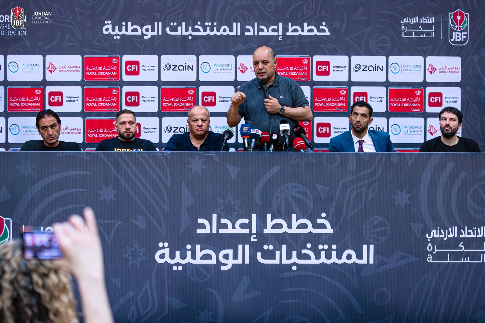 Madar Al-Saa Images 0.6990926408462399