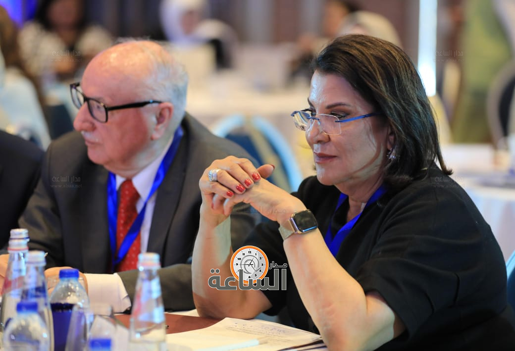 Madar Al-Saa Images 0.515726270111537