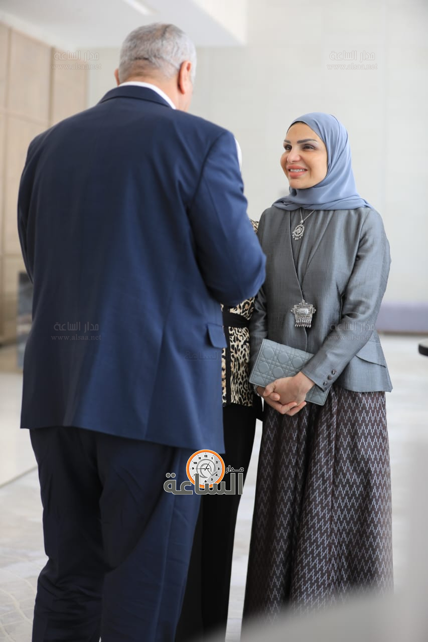 Madar Al-Saa Images 0.33972636166342407