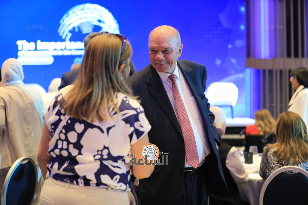 Madar Al-Saa Images 0.81658019205375