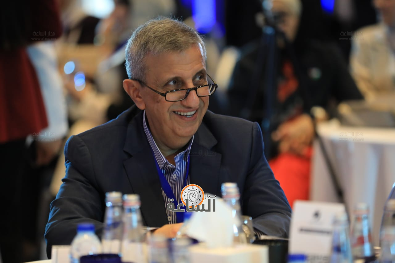 Madar Al-Saa Images 0.23123199233784875