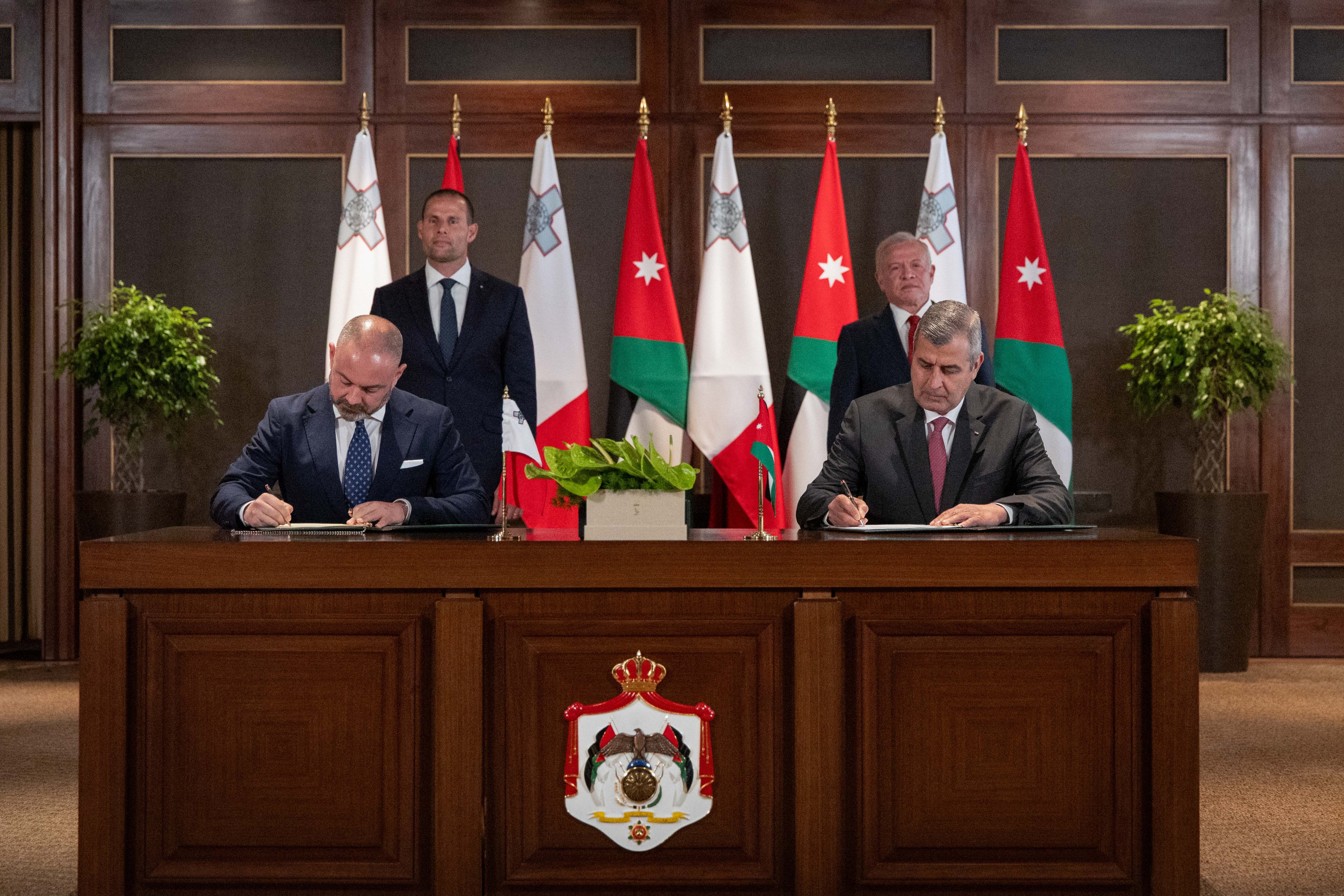 Madar Al-Saa Images 0.6265777200682806