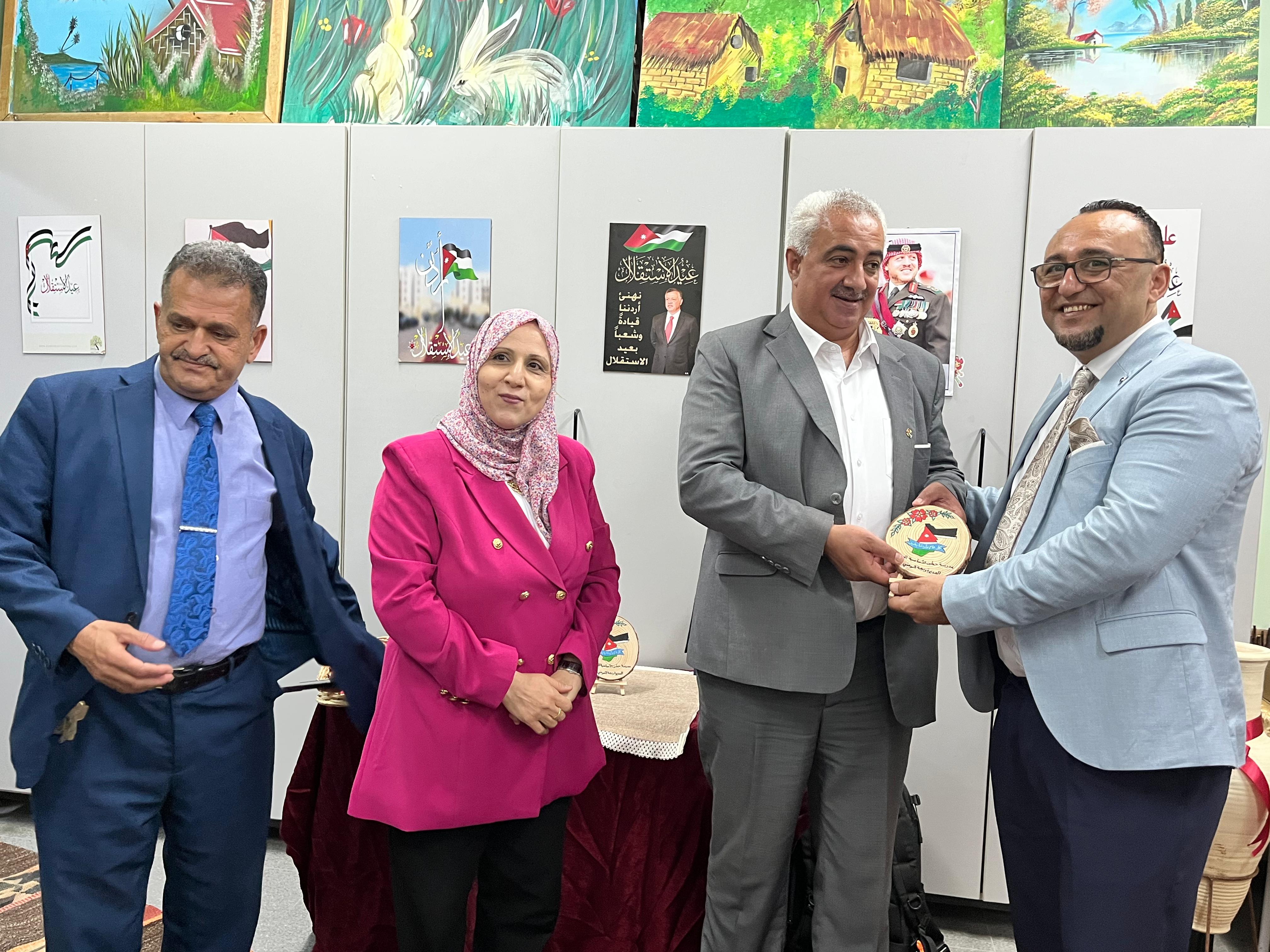 Madar Al-Saa Images 0.5596280673696593