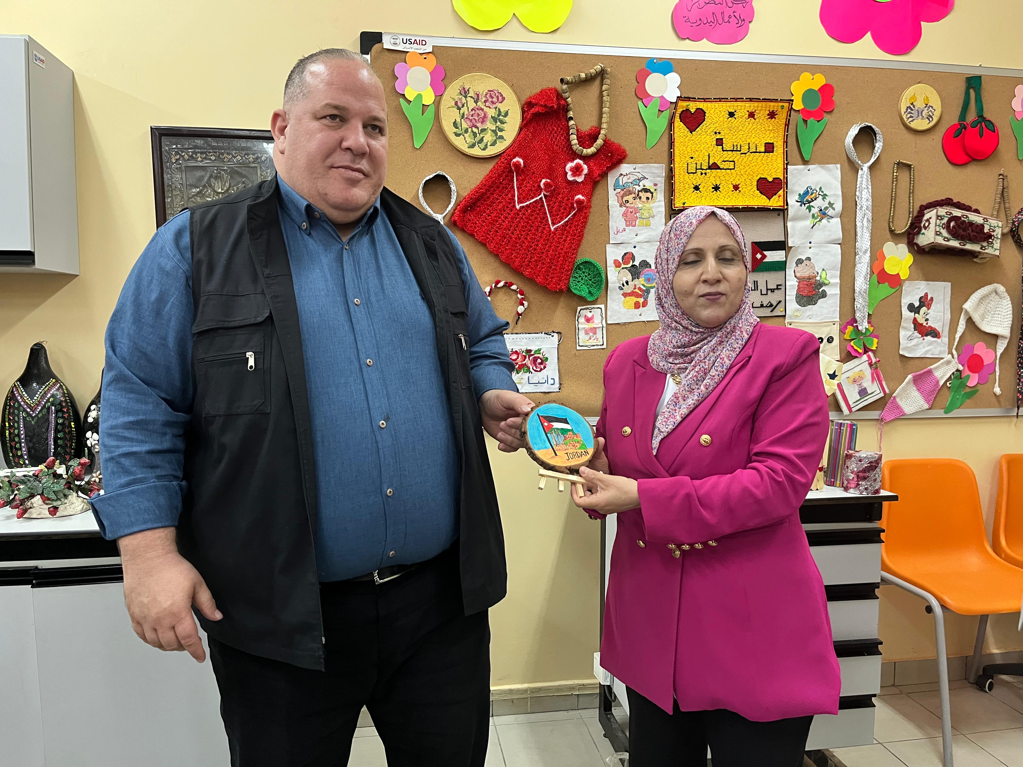 Madar Al-Saa Images 0.0031404008382658333