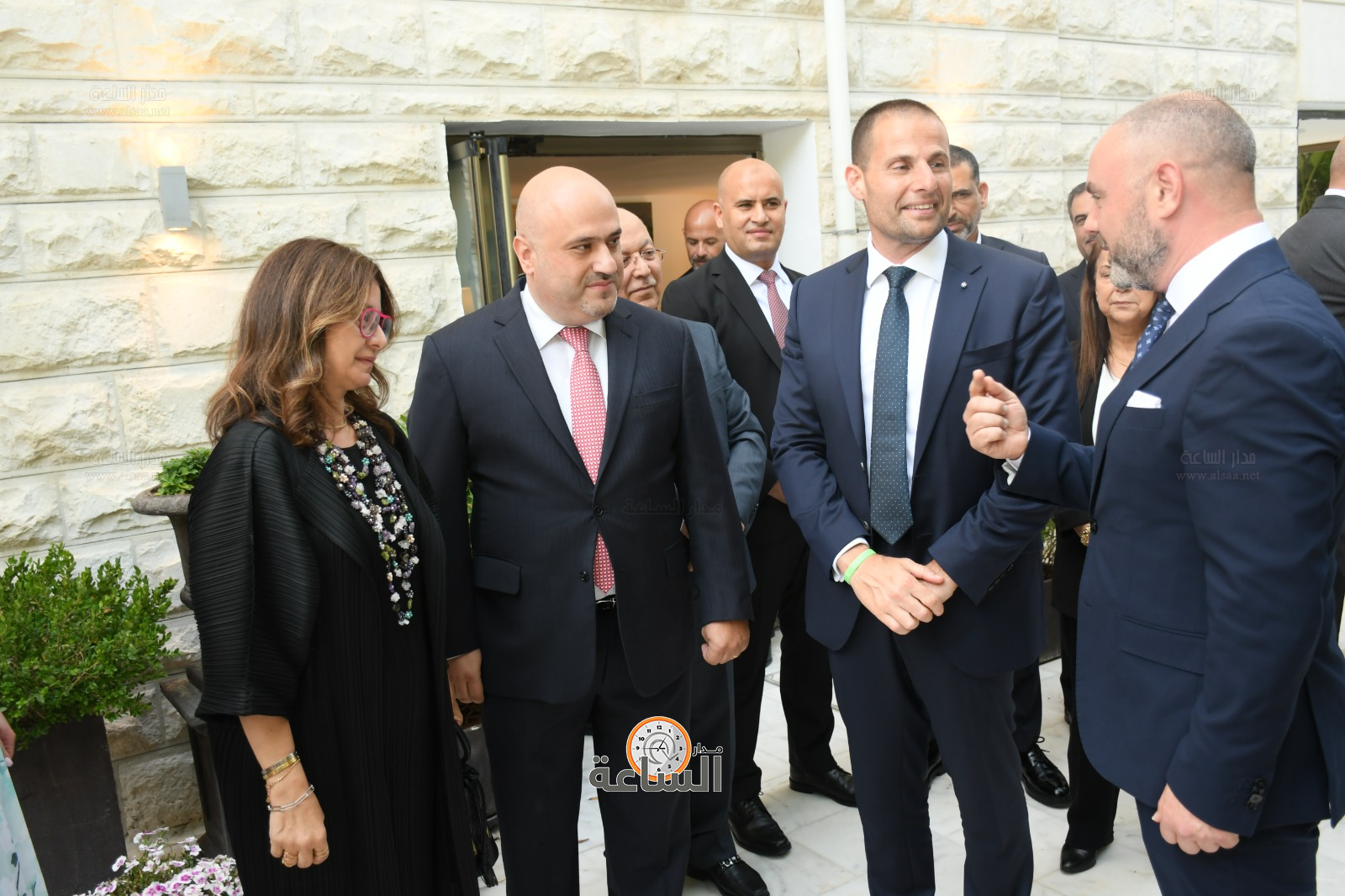 Madar Al-Saa Images 0.17838884167311642