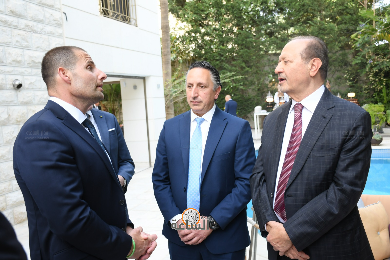 Madar Al-Saa Images 0.9161678617405176