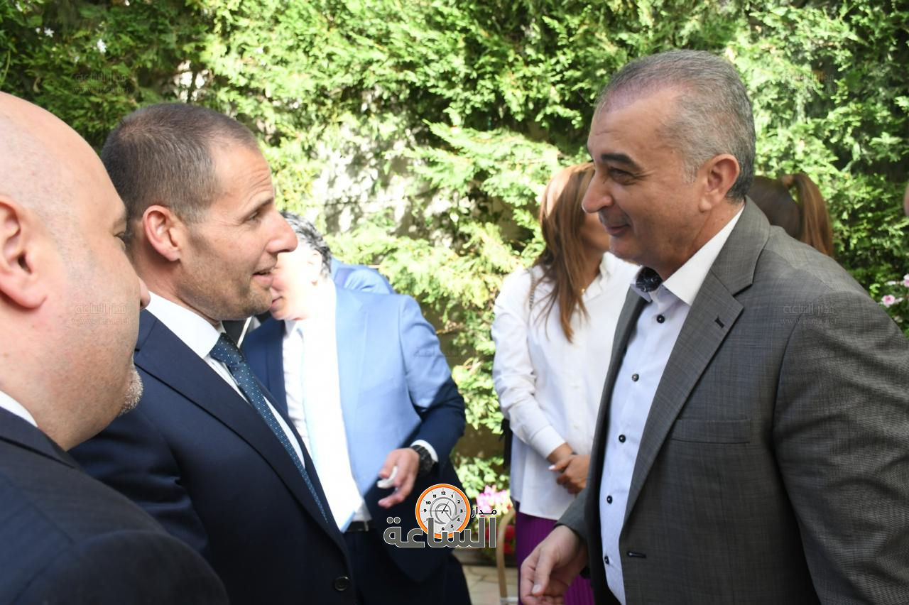 Madar Al-Saa Images 0.2642417022378558