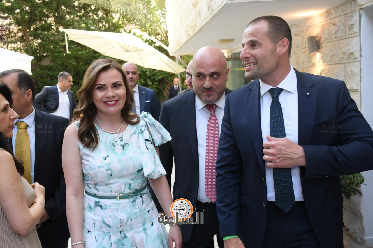 Madar Al-Saa Images 0.21914786853299084