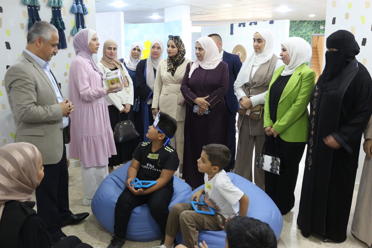 Madar Al-Saa Images 0.15760074552140824