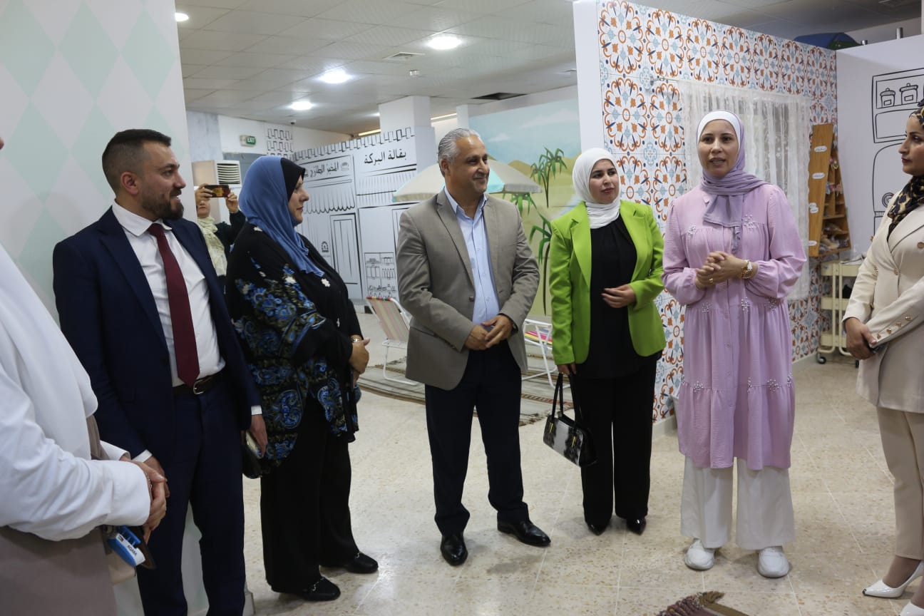 Madar Al-Saa Images 0.054000003909047356