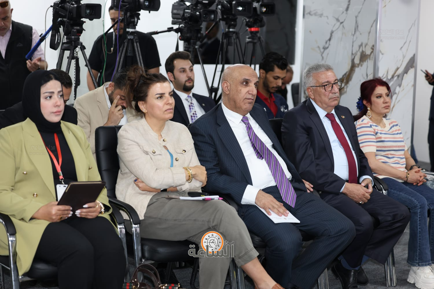 Madar Al-Saa Images 0.30239293805244527