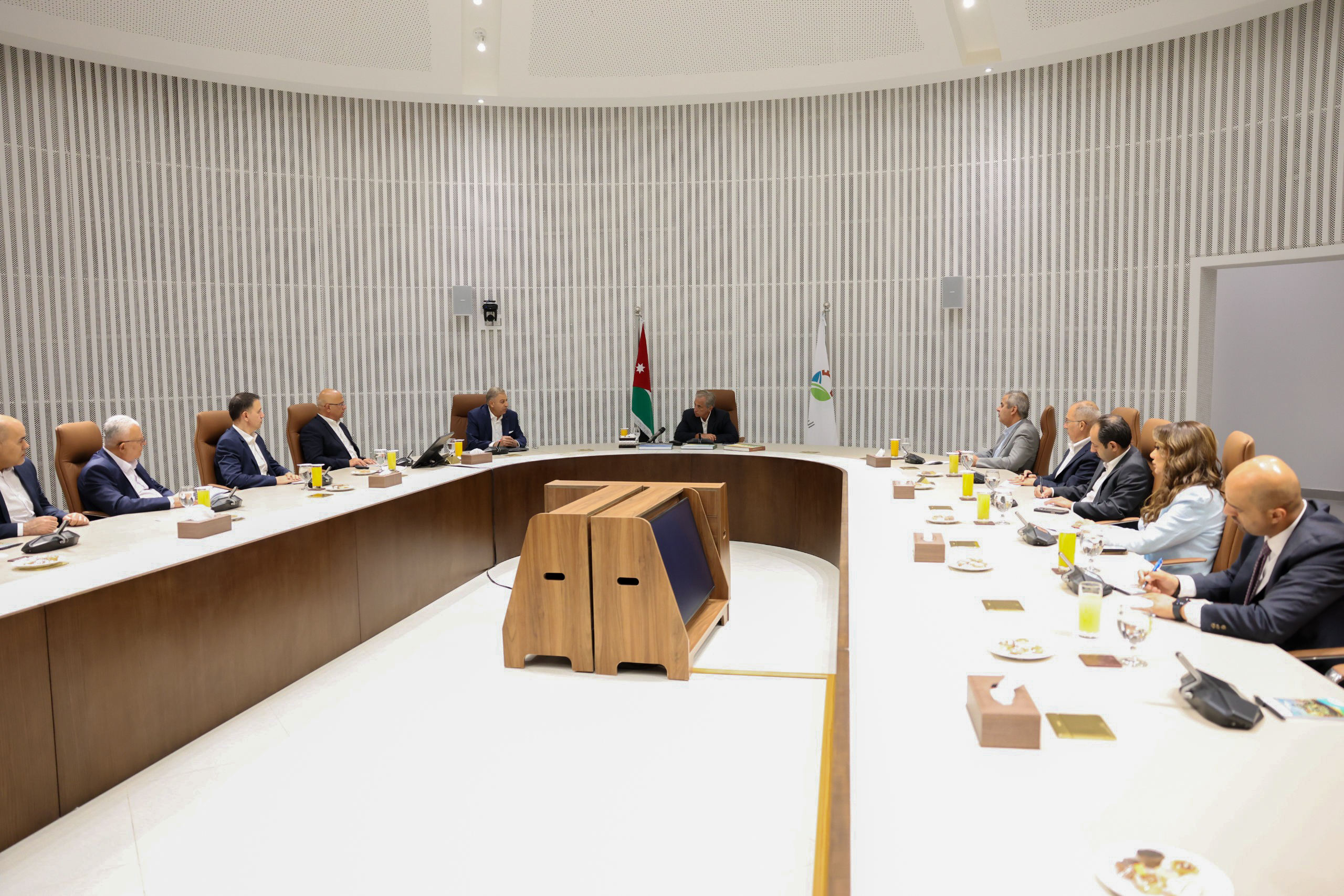 Madar Al-Saa Images 0.8150608028827254