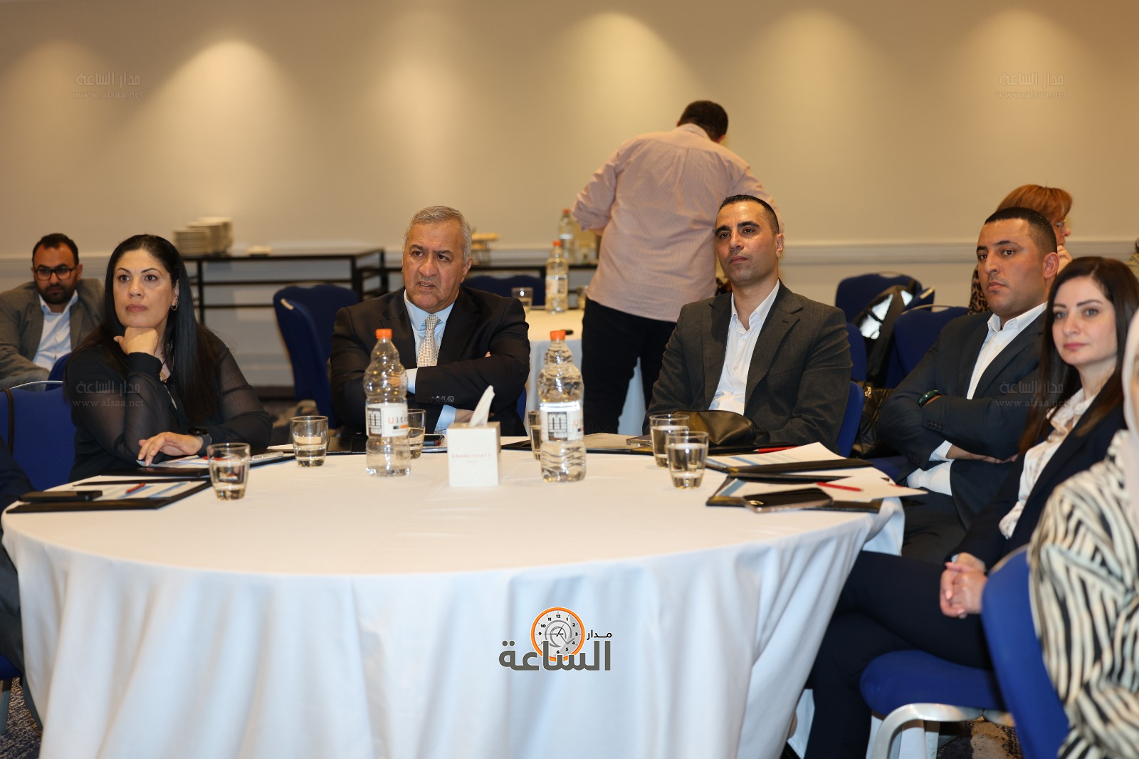 Madar Al-Saa Images 0.7944369138018723