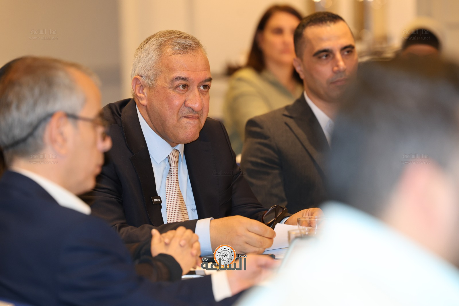 Madar Al-Saa Images 0.017641904378455142