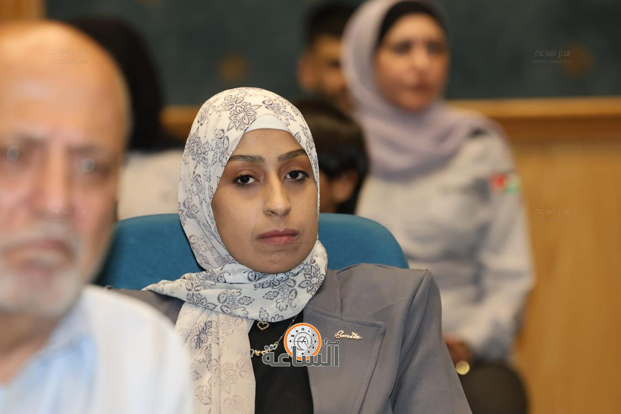 Madar Al-Saa Images 0.7881557470559267