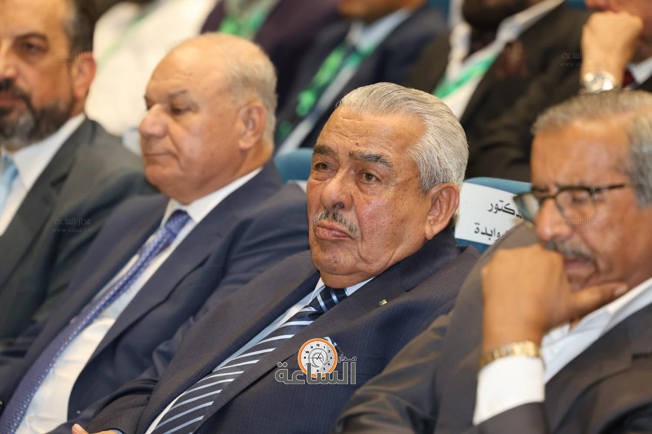 Madar Al-Saa Images 0.16294331002626816