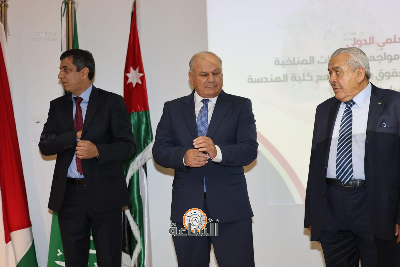 Madar Al-Saa Images 0.47586553886028415