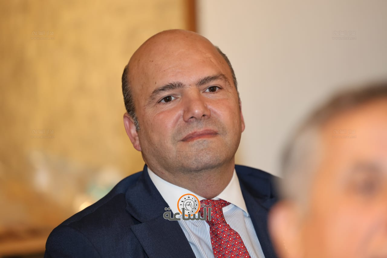 Madar Al-Saa Images 0.041410729747378805