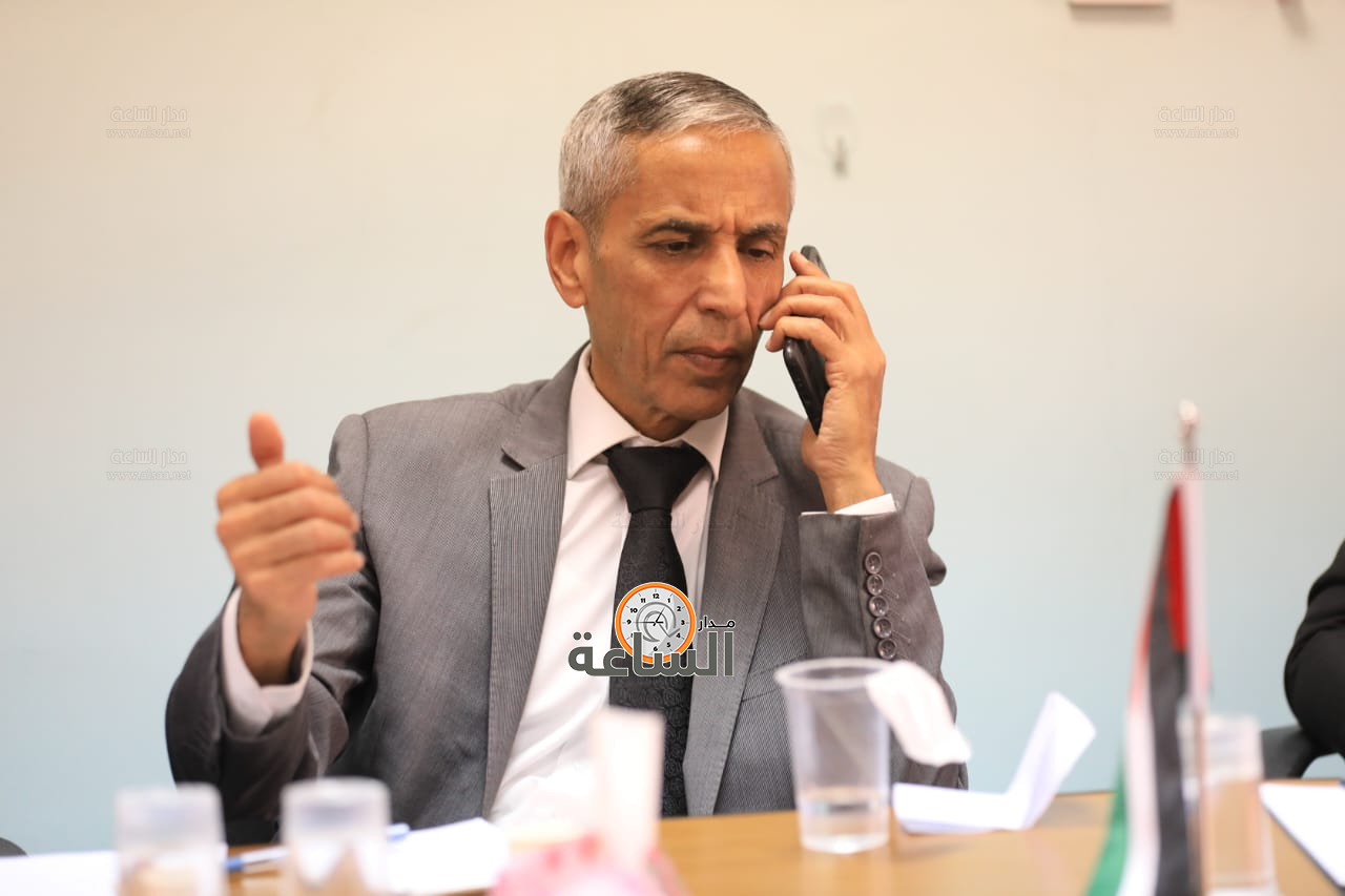 Madar Al-Saa Images 0.40879459022001696