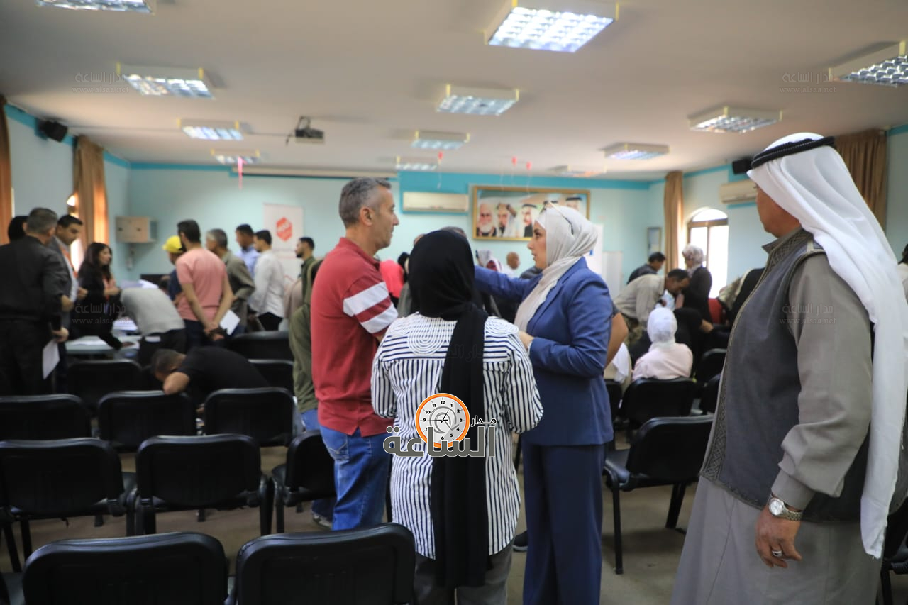 Madar Al-Saa Images 0.04010689378916721