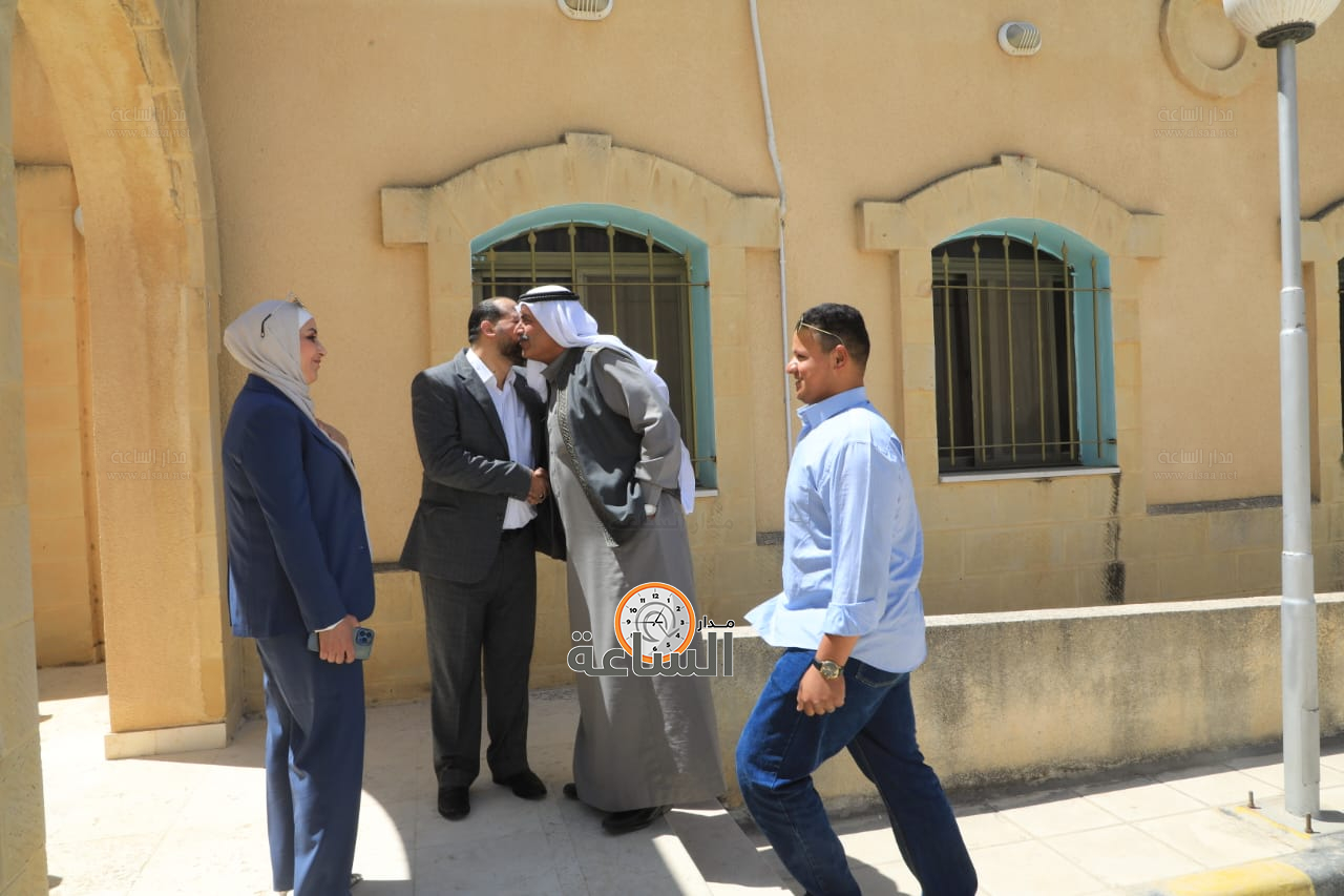 Madar Al-Saa Images 0.26173263404970226