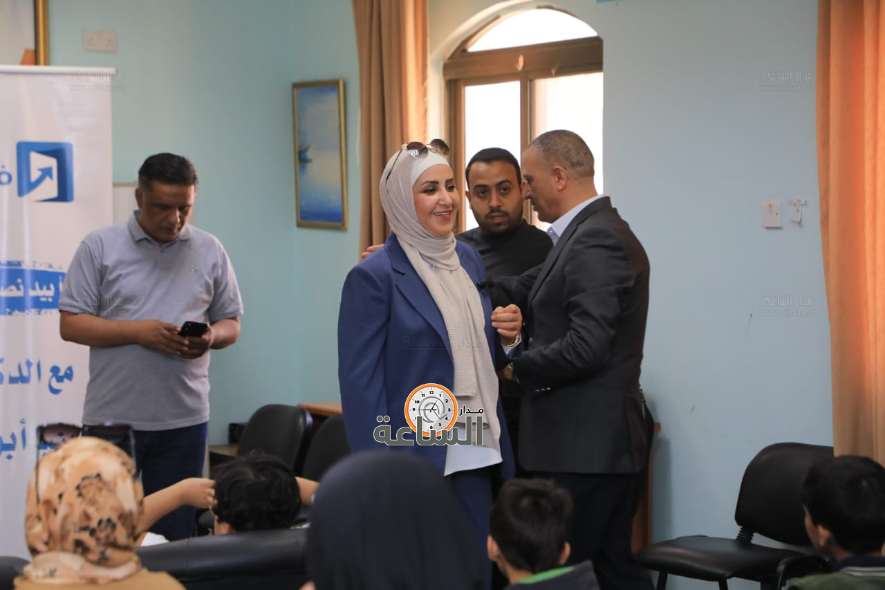 Madar Al-Saa Images 0.8186098980379732