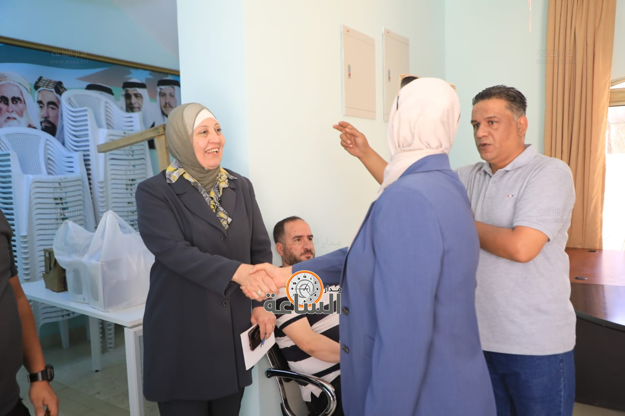 Madar Al-Saa Images 0.3996536552563743