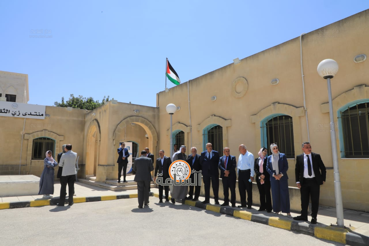 Madar Al-Saa Images 0.7991507090060336