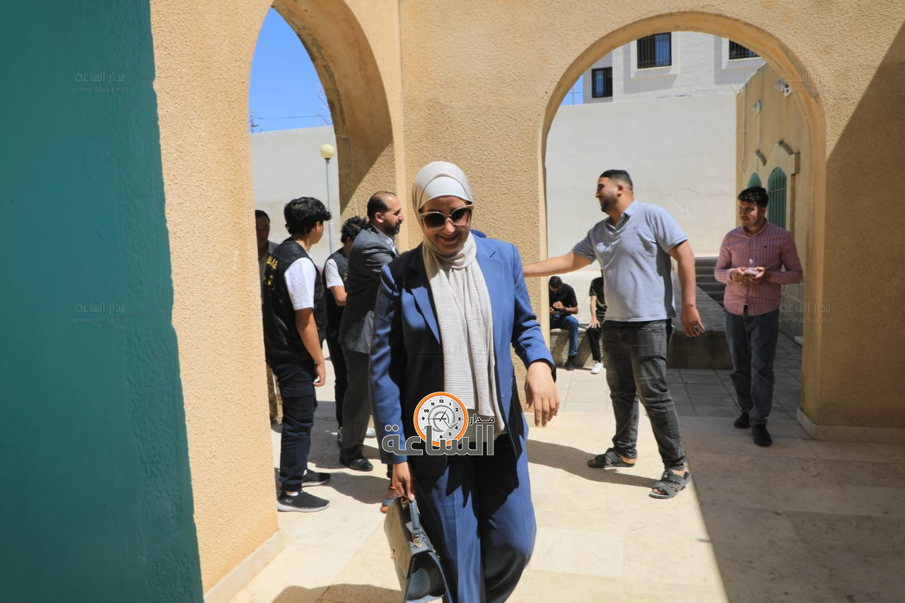 Madar Al-Saa Images 0.6244594950646102