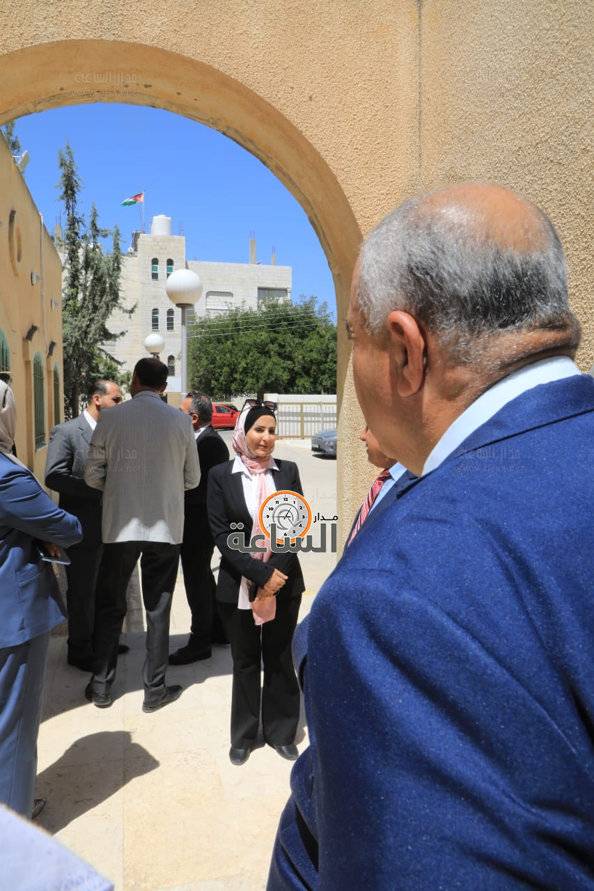 Madar Al-Saa Images 0.21703660585338913