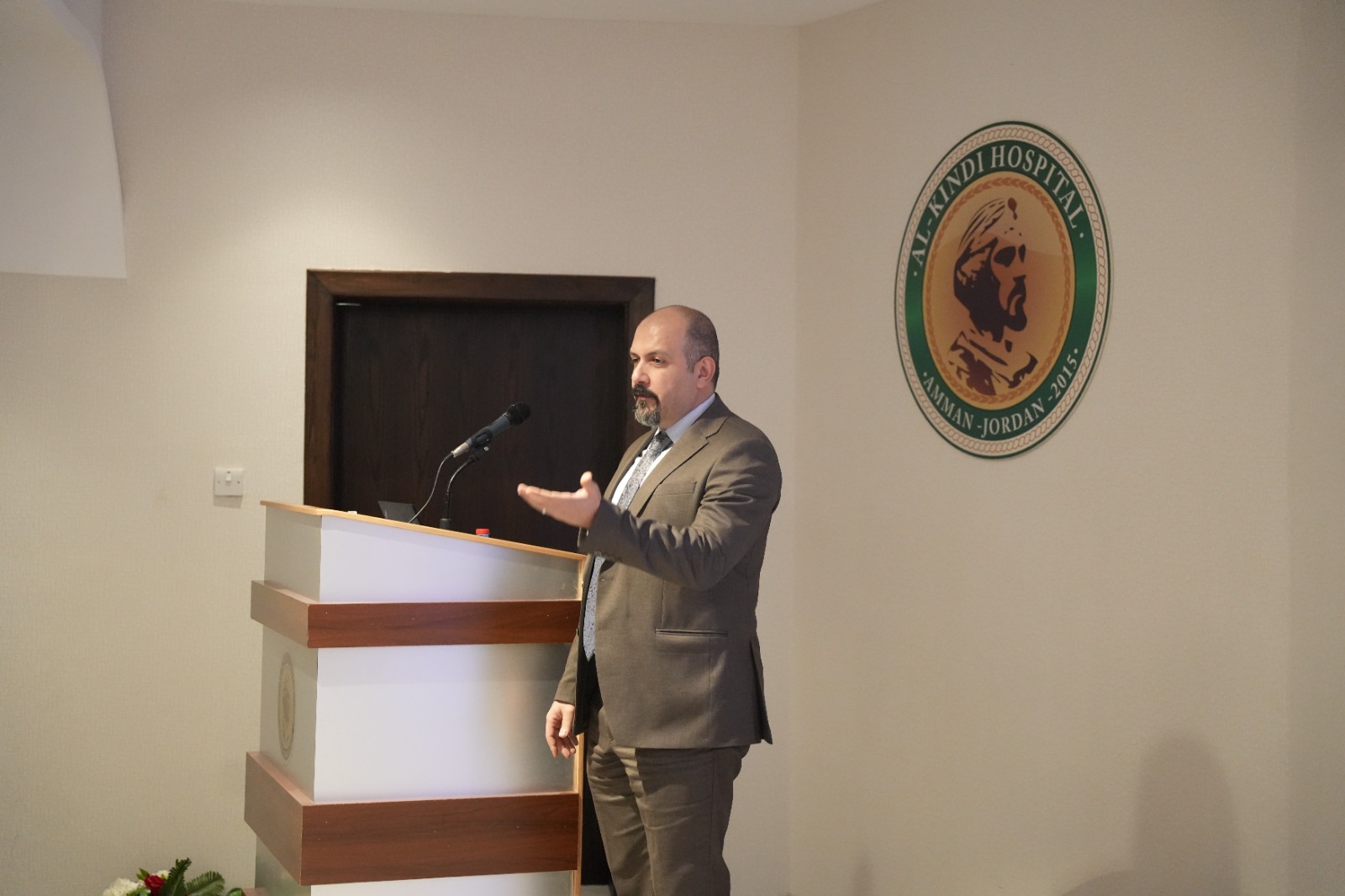 Madar Al-Saa Images 0.6151584428570566