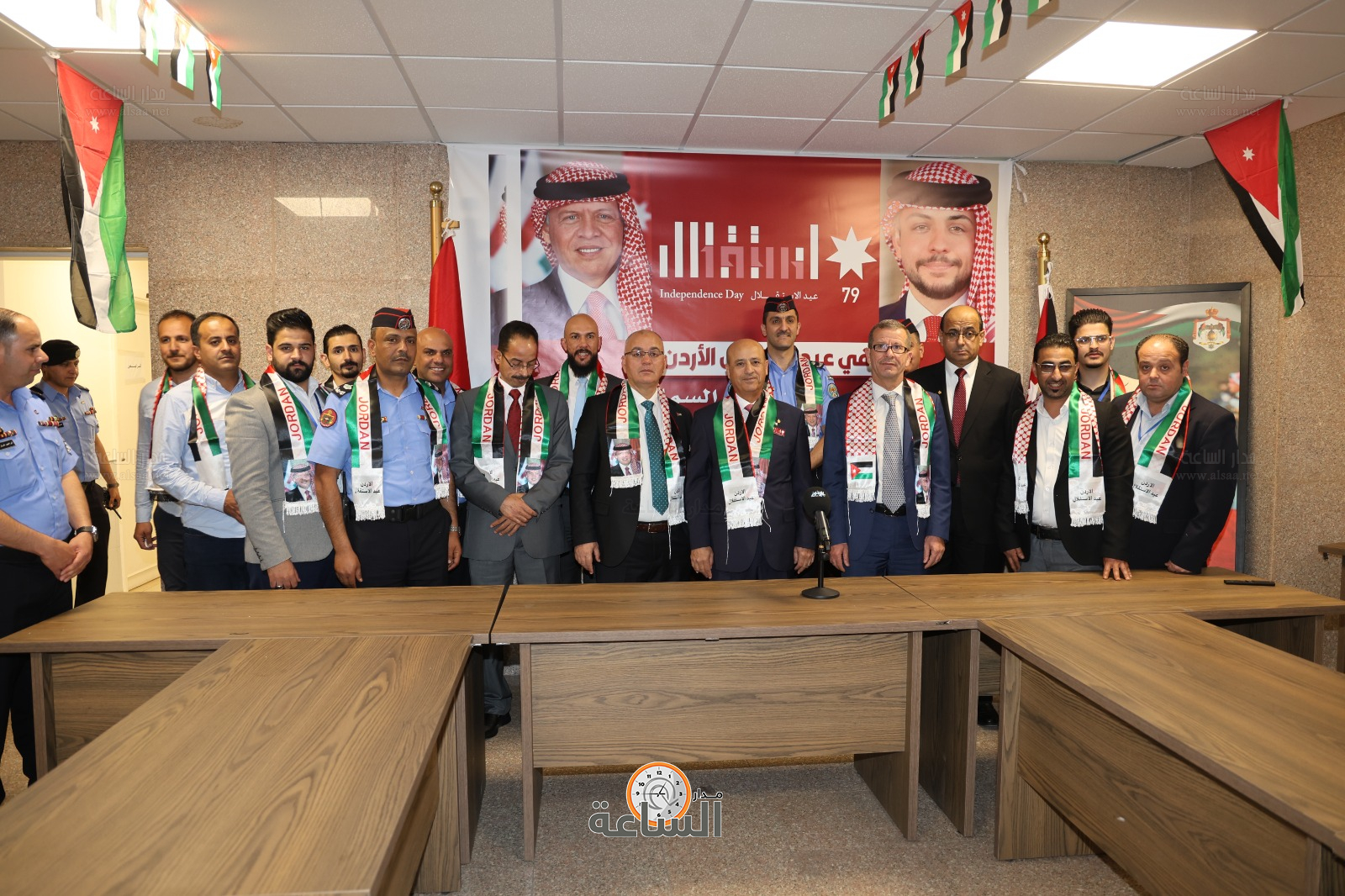 Madar Al-Saa Images 0.40836436458886227