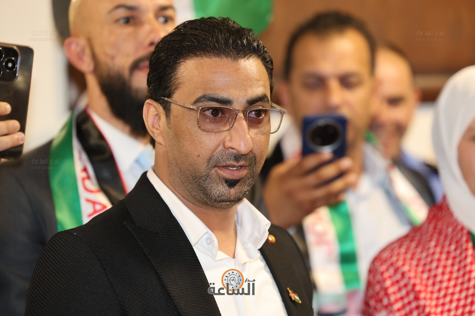 Madar Al-Saa Images 0.09916714965876916