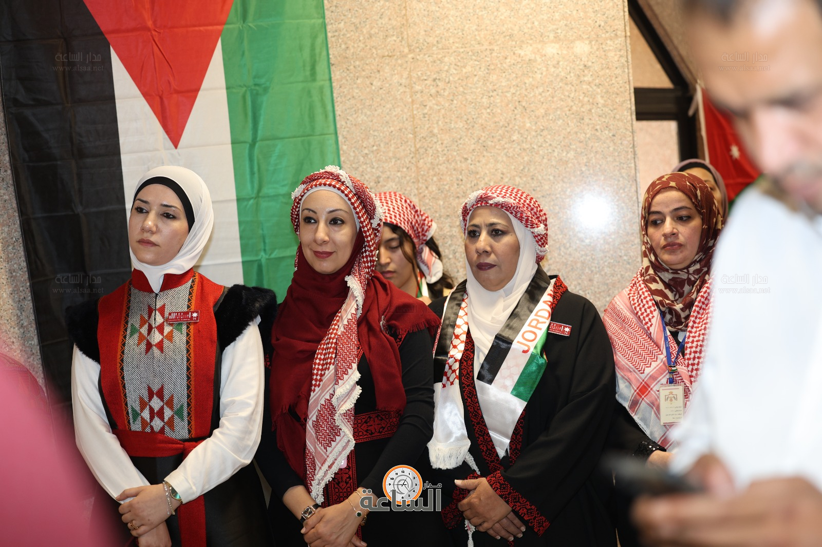 Madar Al-Saa Images 0.6436823662140652