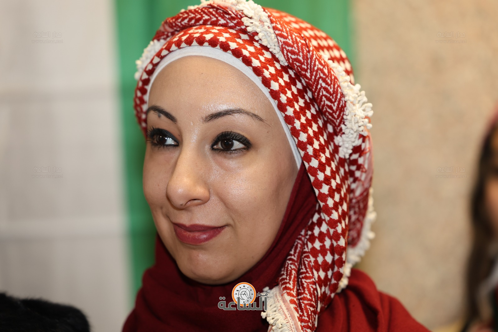 Madar Al-Saa Images 0.42135717896281677