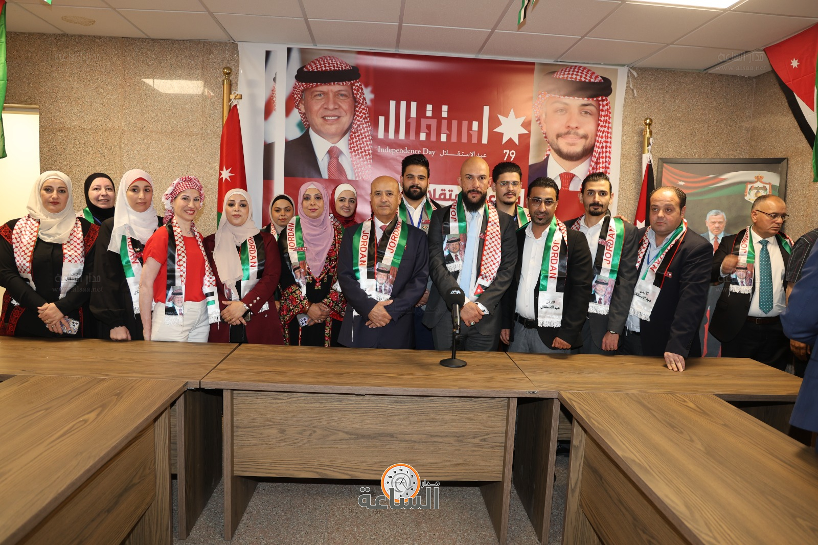 Madar Al-Saa Images 0.018454210837992924