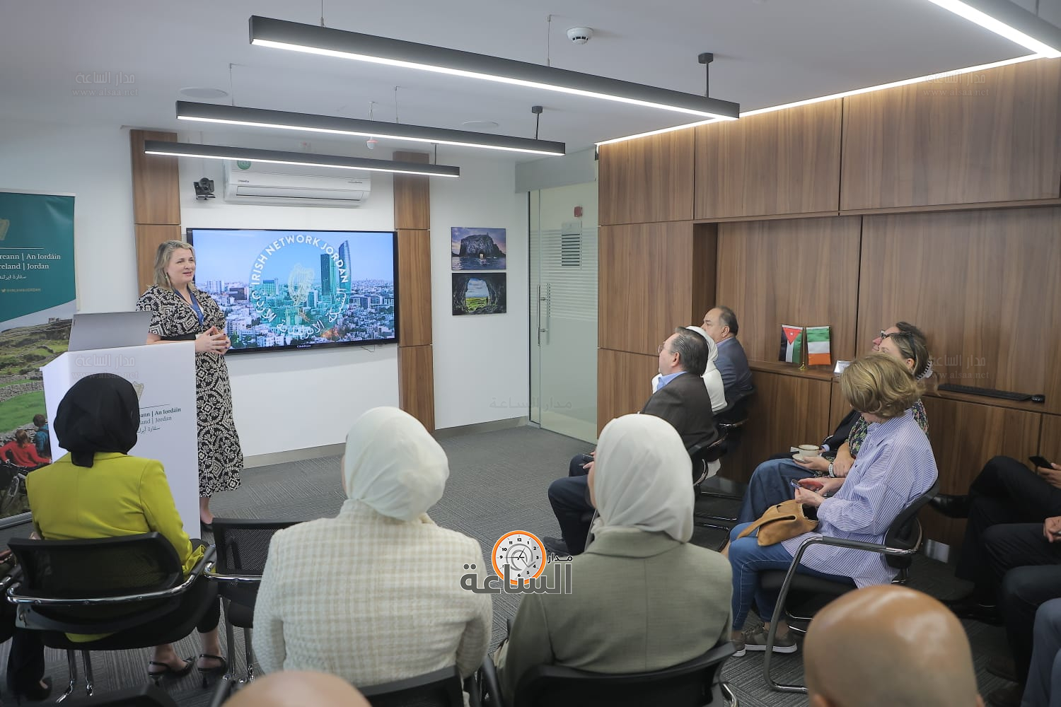 Madar Al-Saa Images 0.5470734110121214