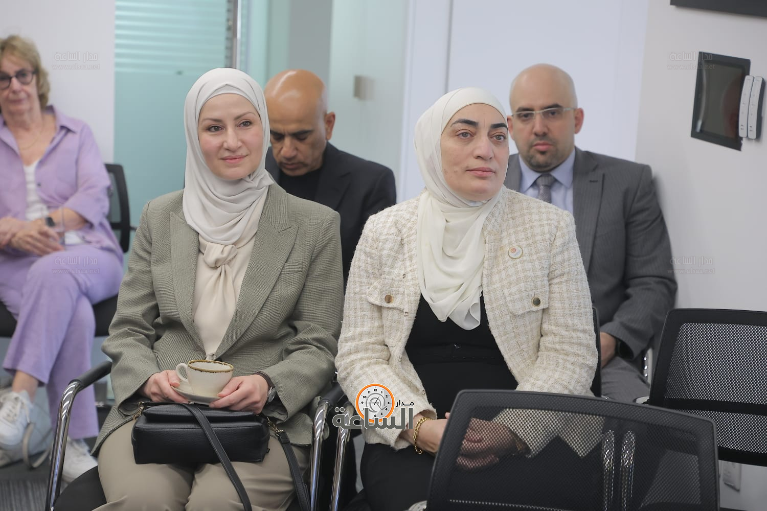 Madar Al-Saa Images 0.5024912847495603