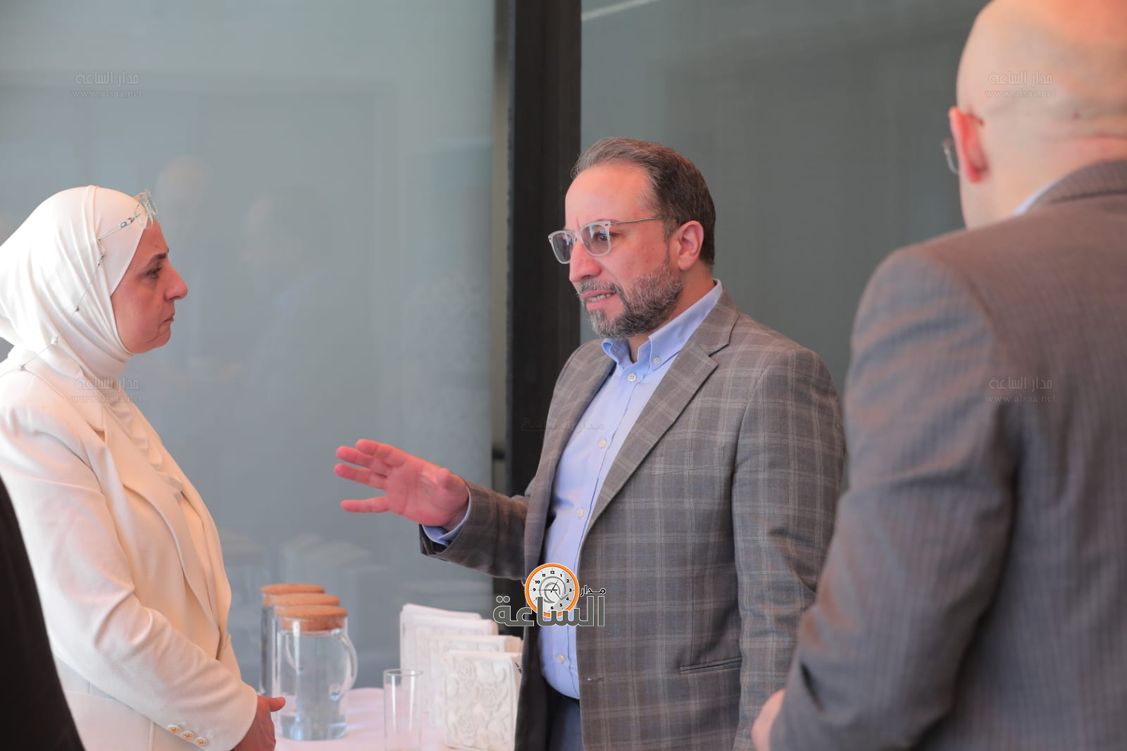 Madar Al-Saa Images 0.8189360941063677