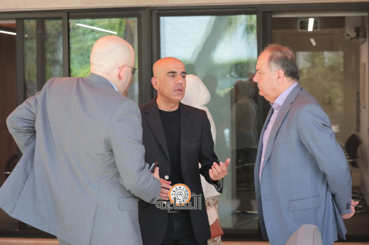 Madar Al-Saa Images 0.04936302583431551