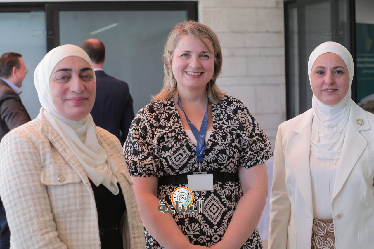 Madar Al-Saa Images 0.03760843369978395